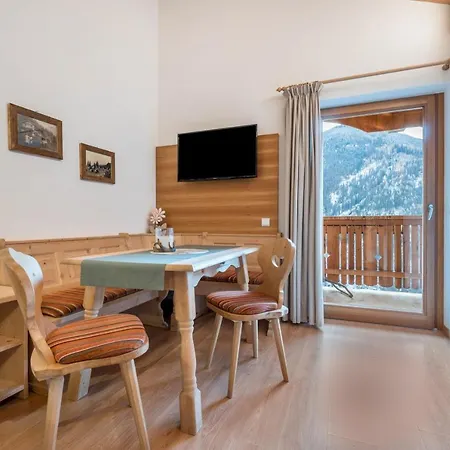 Apartment Raffreiderhof Zirbe Luson